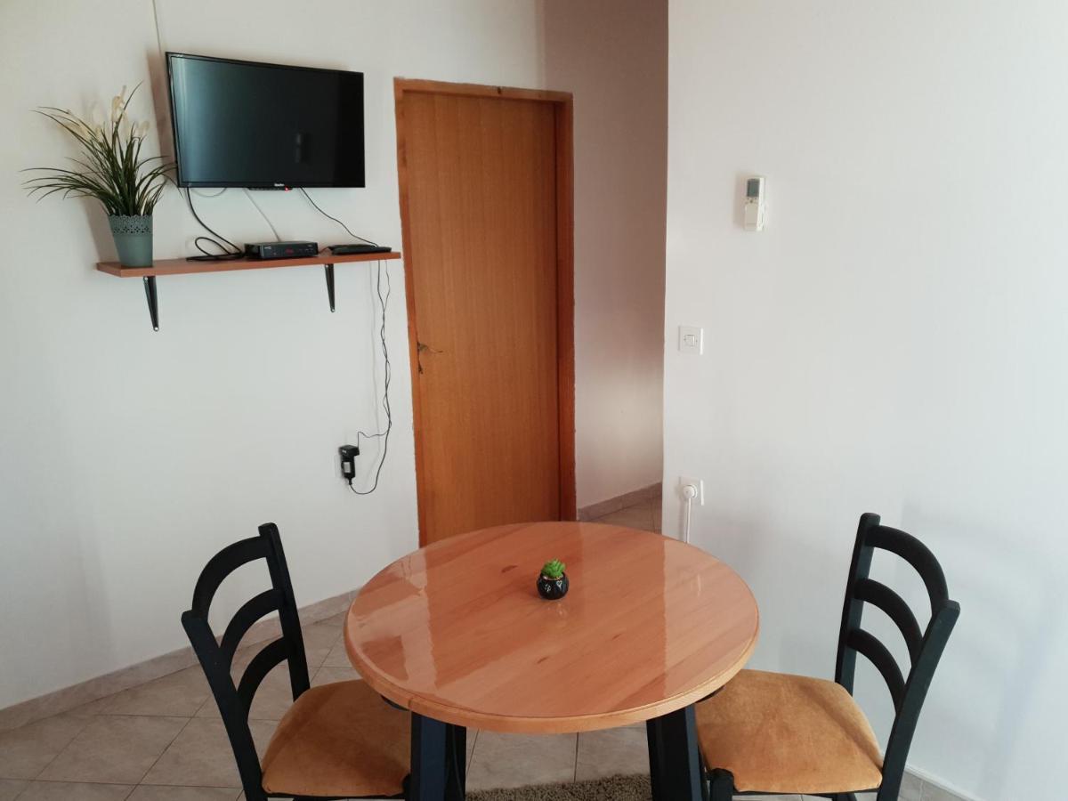 Apartmani Dalmatinka Metajna Exteriér fotografie