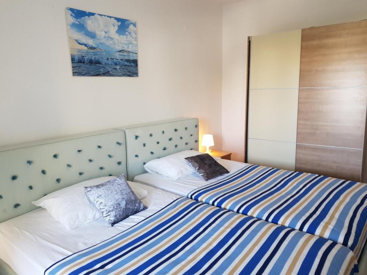 Apartmani Dalmatinka Metajna Exteriér fotografie